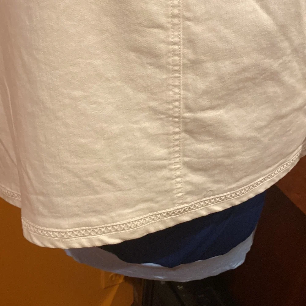 CJ Banks white denim skirt with crochet detail pen mark - Picture 7 of 7